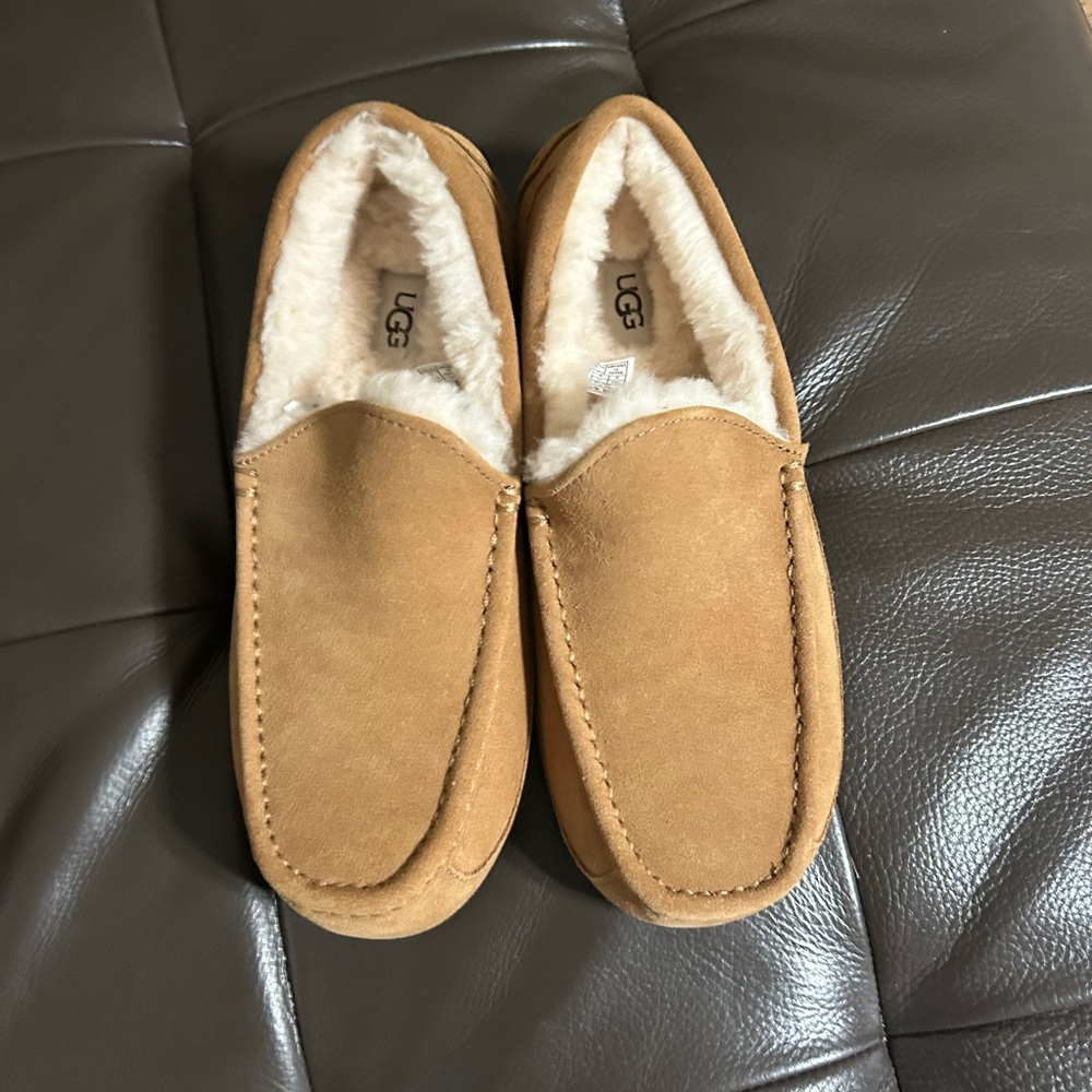 UGG Men's Brown Loafers